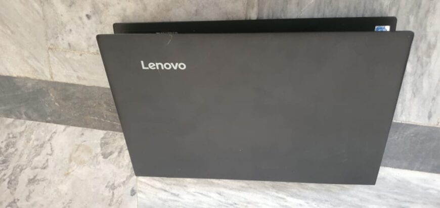 Laptop model Lenovo V11015IAP