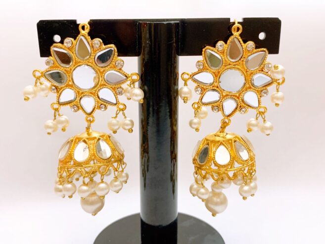 Brand new artificial jewelry for sale in Lahore Every type contact me