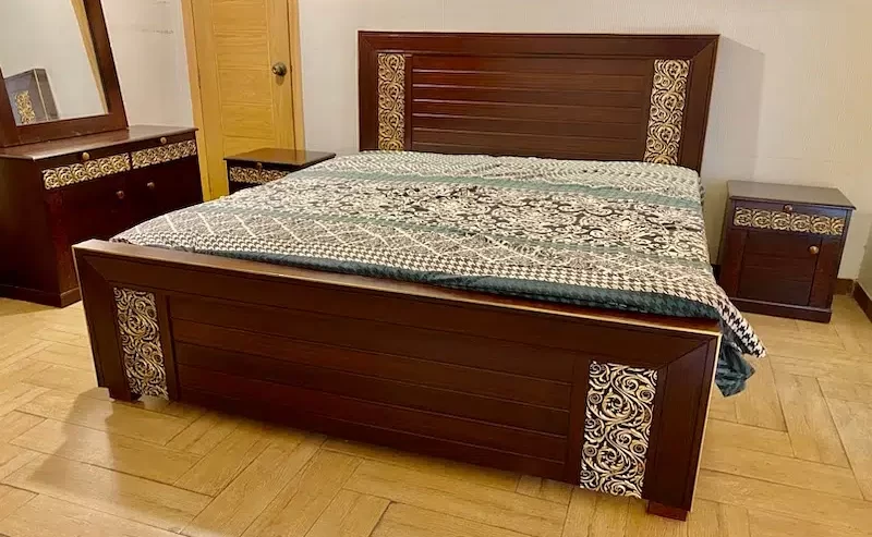 Double bed with dressing 2 months used