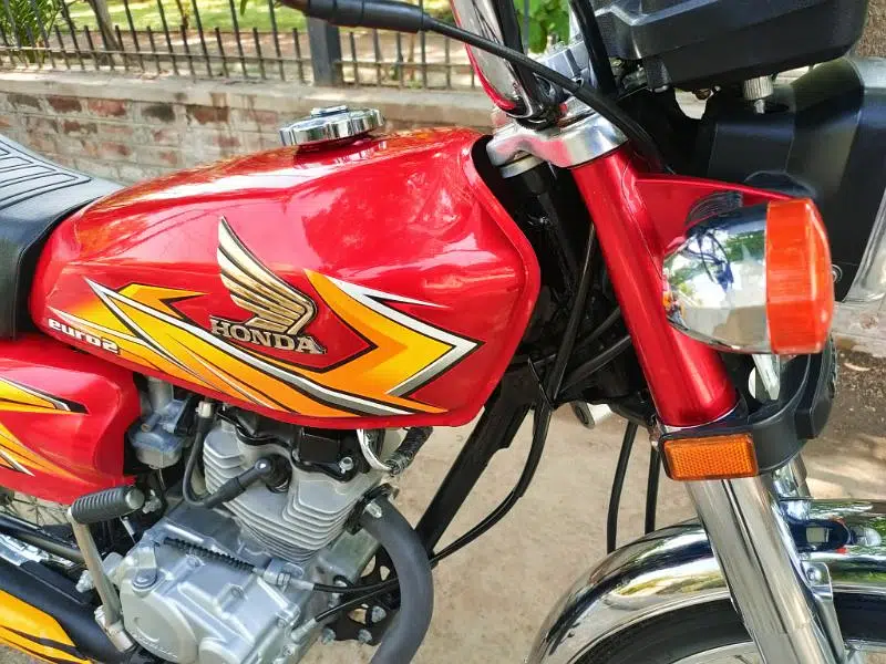 Honda 125 Model 2021 Only 5000+ KM Use Fbulous bike 100% Totel Originl
